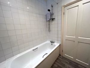 Photo 16- click for photo gallery